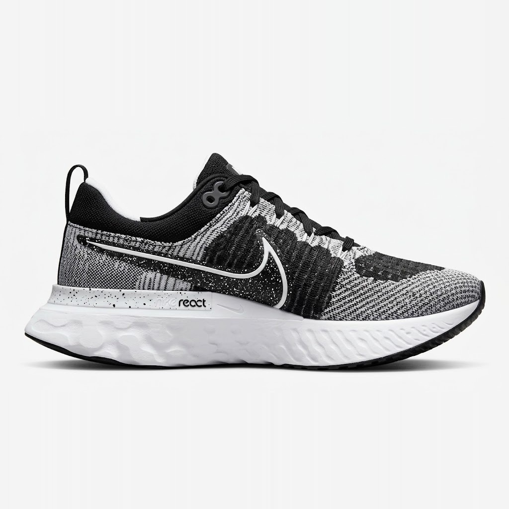 DM Low-Top Canvas Sneaker 2